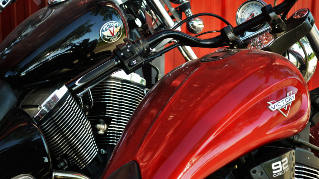 2002-207 Victory Motorcycles